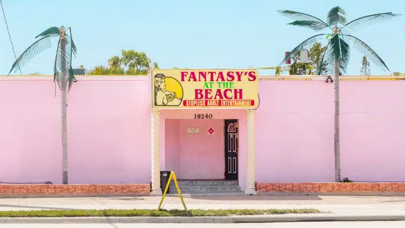 A photographer offers an unexpected view of the US — through its many strip clubs | CNN